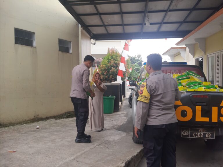 Polsek Pasawahan Laksanakan Gerakan Pangan Murah, Bantu Masyarakat Terdampak Kenaikan Harga Beras