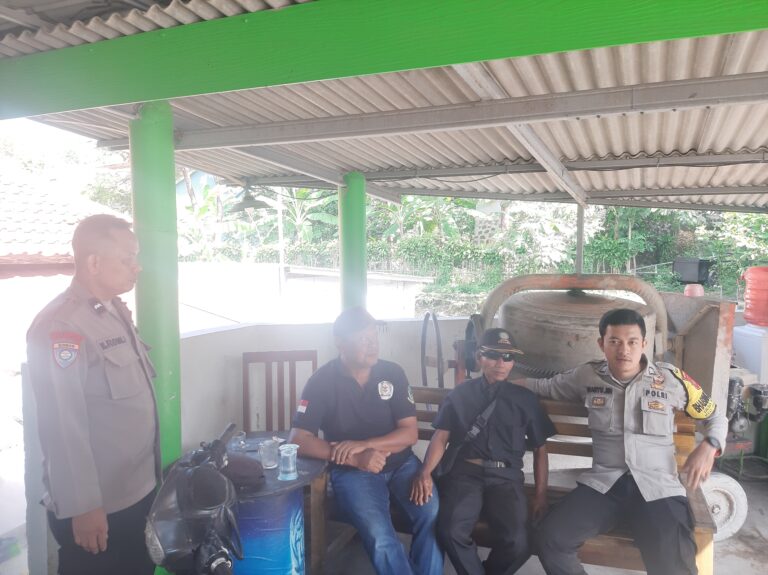 Polsek Pasawahan Laksanakan Patroli Dialogis, Ajak Masyarakat Jaga Keamanan Lingkungan