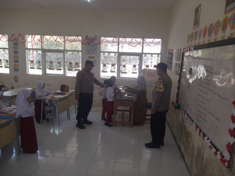 Polsek Pasawahan Kawal MBG Program Presiden, Wujudkan Keamanan dan Ketertiban