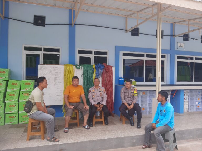 Polsek Pasawahan Turun ke Sekolah Laksanakan Program Makan Bergizi Gratis bagi Siswa SD dan SMP
