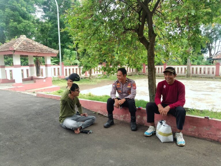 Polsek Cilimus yang Dilaksanakan oleh Panit Binmas IPDA Solachudin Melaksanakan Sambang Silaturahmi Warga Desa Linggaindah