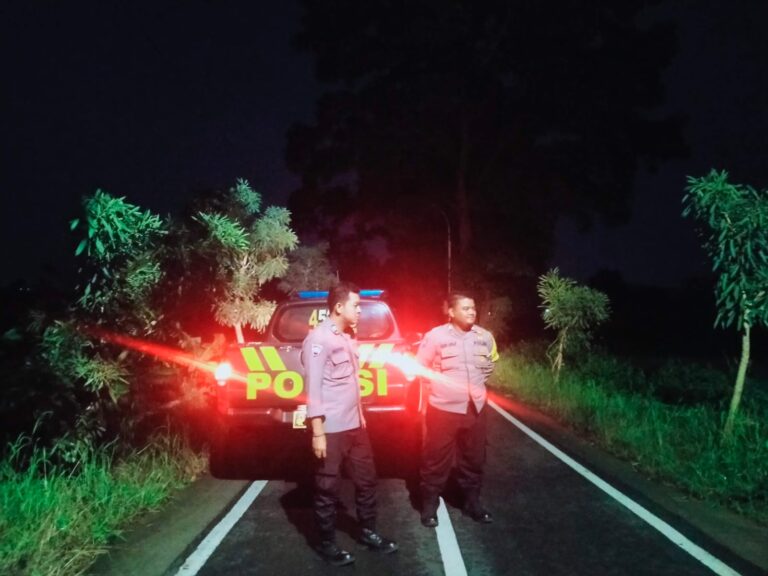 Jaga Kondusifitas Wilayah, Polsek Pasawahan Gelar Patroli Malam Antisipasi Kejahatan dan Gangguan Kamtibmas