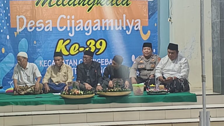 Bhabinkamtibmas Desa Cijagamulya Hadiri Tasyakuran Milangkala ke-39, Wujud Kedekatan Polri dengan Masyarakat