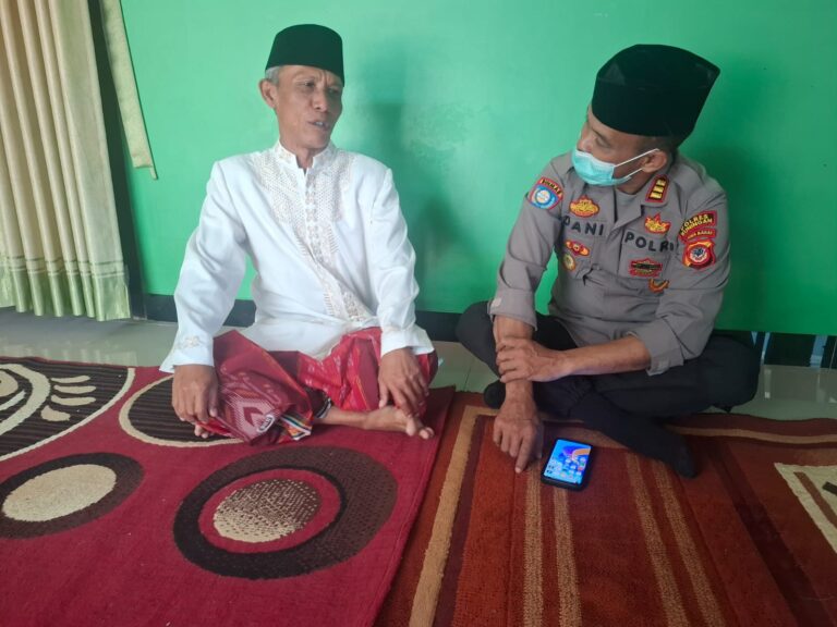 Kapolsek Ciawigebang Silaturahmi Kamtibmas dengan Pimpinan Ponpes Nurul Ilmi KH Didi Apandi