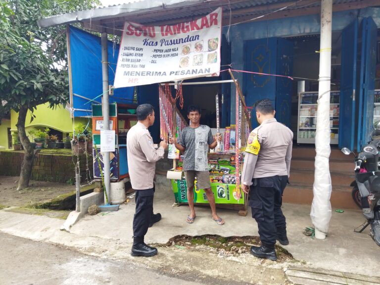 Sapa Warga dengan Senyum, Polisi Pasawahan Tunjukkan Wujud Patroli Humanis Polri Presisi