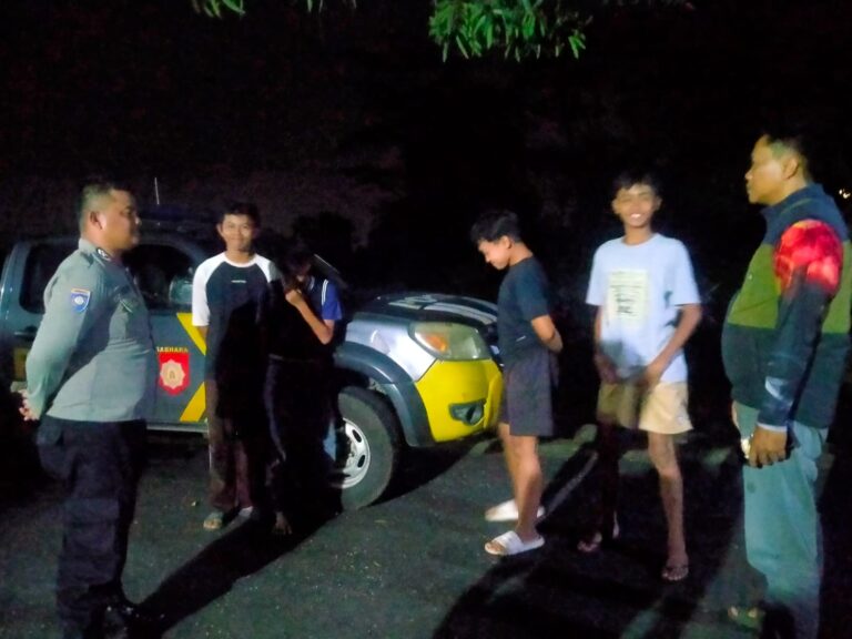 Sinergi dengan Warga, Polsek Pasawahan Laksanakan Patroli Humanis Cegah C3 Sejak Dini
