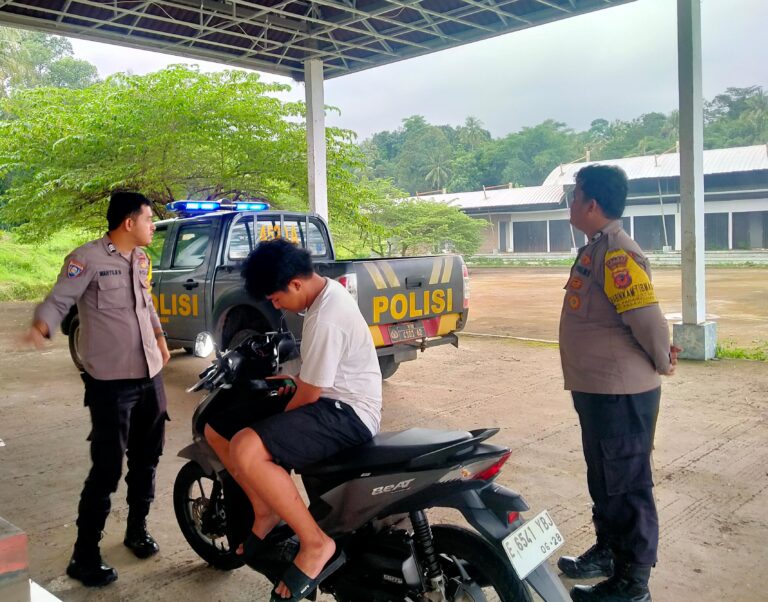 Jaga Stabilitas Keamanan, Unit Patroli Polsek Pasawahan Terus Perkuat Sinergi dengan Warga Lewat Patroli Dialogis