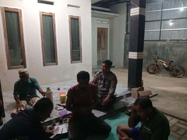 “Polsek Cibingbin Gelar Patroli Malam, Antisipasi C3 dan Gangguan Kamtibmas”