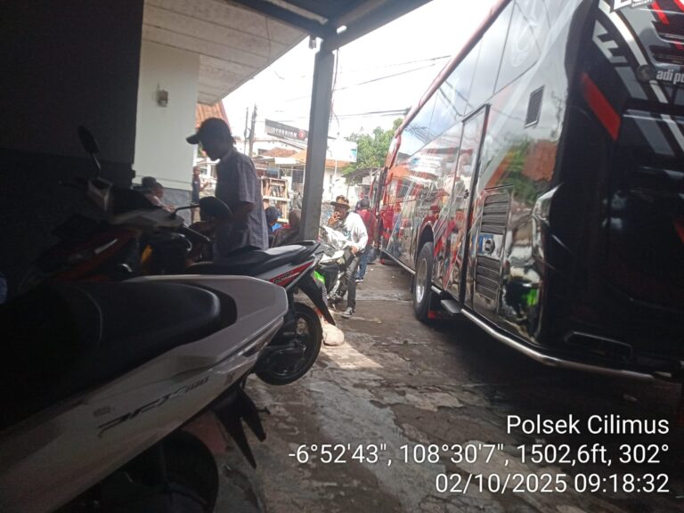 BUKTI NYATA BAHWA POLRI SENANTIASA BERUPAYA MEMPERERAT HUBUNGAN HARMONIS DENGAN MASYARAKAT, POLSEK CILIMUS MELALUI KASI HUMAS LAKSANAKAN PATROLI SAMBANG DIALOGIS