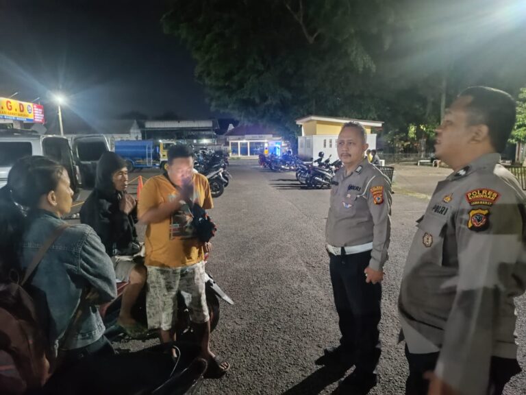 POLSEK CILIMUS TURUNKAN TIM PATROLI MALAM ANTISIPASI GENG MOTOR”