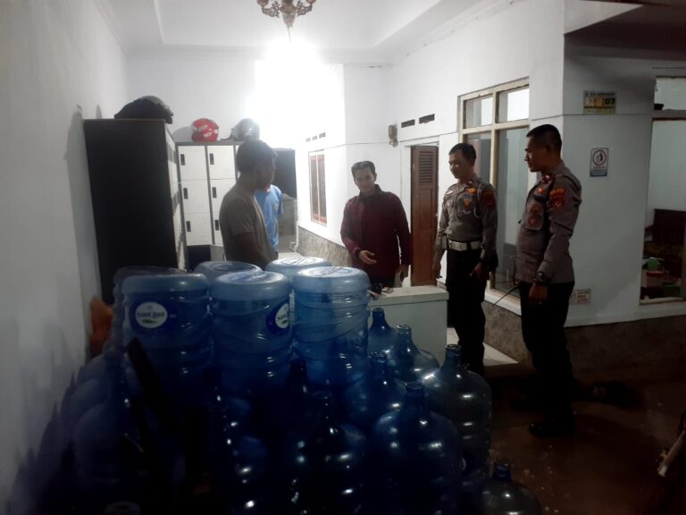 Ciptakan Kondusifitas, Polsek Cilimus Lakukan Patroli KRYD di Area Strategis