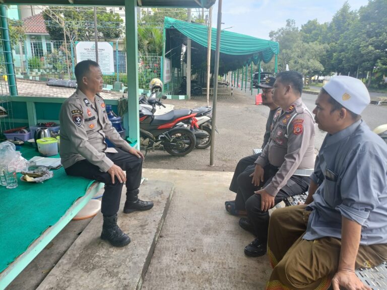 Sinergi Polsek Cilimus dan Warga Jaga Kondusivitas Lingkungan