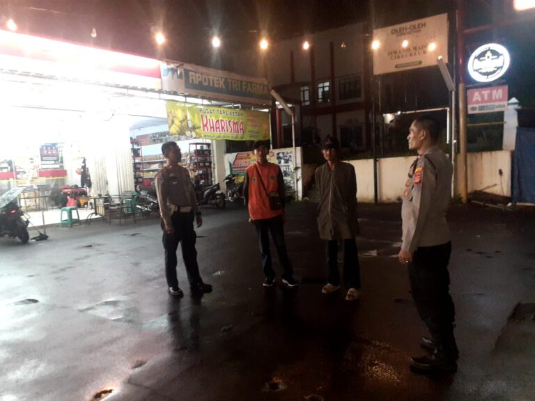Patroli Malam Polsek Cilimus Perketat Pengawasan Titik Rawan C3