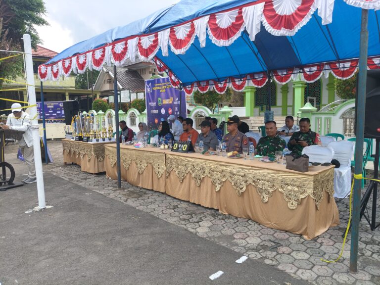 Kapolsek Ciwaru dan Forkopimcam Hadiri Pembukaan Turnamen Bola Voli Antar Dusun di Desa Ciwaru