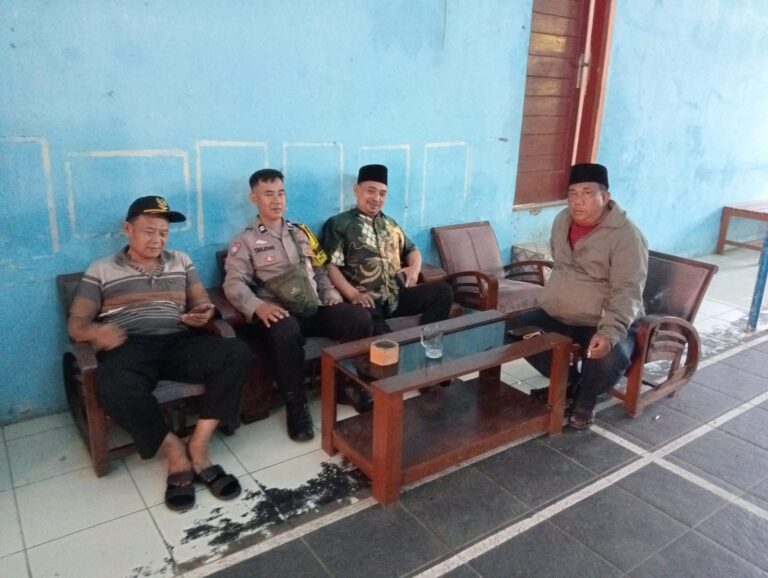 Aiptu Tarjono Jalin Sinergi dengan Pemerintah Desa untuk Jaga Kamtibmas Desa Ciawilor