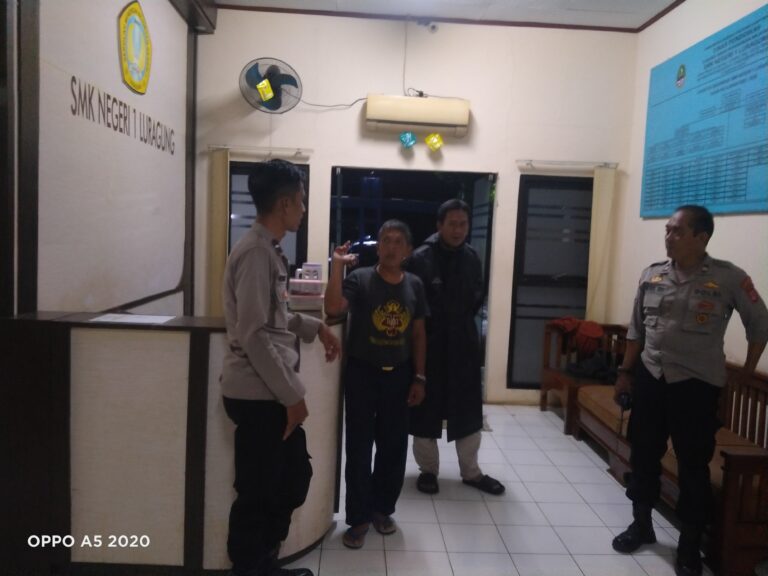 Berikan Kenyamanan kepada Masyarakat Dalam Menjalani Aktifitas Pada malam Hari dengan Cara Polsek Luragung Laksanakan Patroli Malam