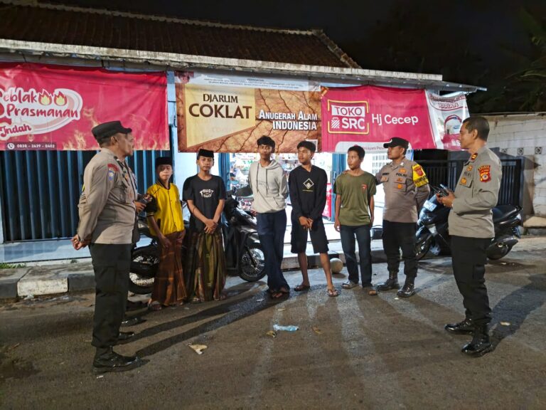 IPTU Wiyogi, S.E. Pimpin Langsung Patroli KRYD dalam Rangka Antisipasi Gangguan Kamtibmas dan Mewujudkan Keamanan serta Ketertiban di Wilayah