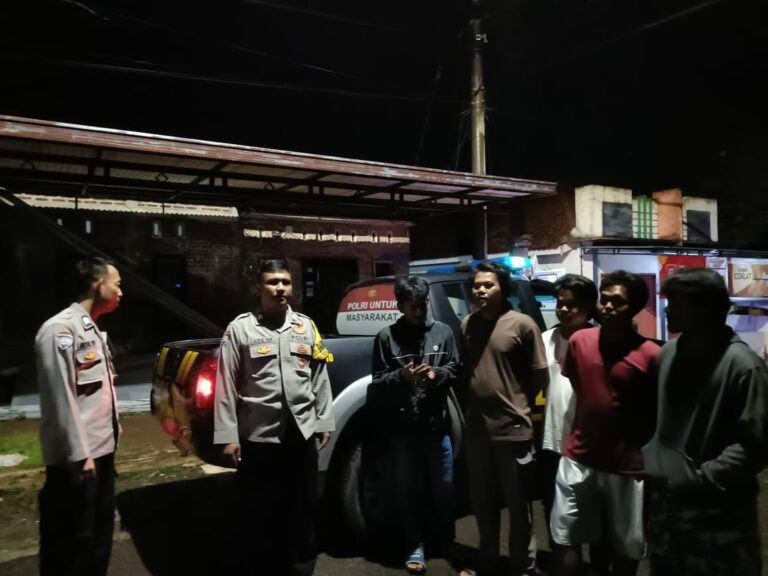Polsek Pancalang Optimalkan Patroli Dialogis sebagai Bentuk Mencegah Gangguan Kamtibmas dan Membangun Kemitraan Aktif dengan Masyarakat