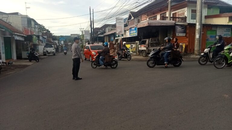 “Pastikan Pelajar dan Warga Aman, Polsek Mandirancan Turun di Jam Sibuk”