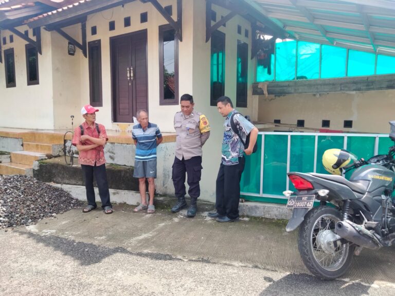 Polsek Mandirancan Perkuat Komunikasi Warga: Bhabinkamtibmas Gelar Sambang dan DDS