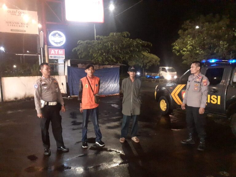 Pengemudi Alami Luka Patah, POLSEK Cilimus Olah TKP Kecelakaan