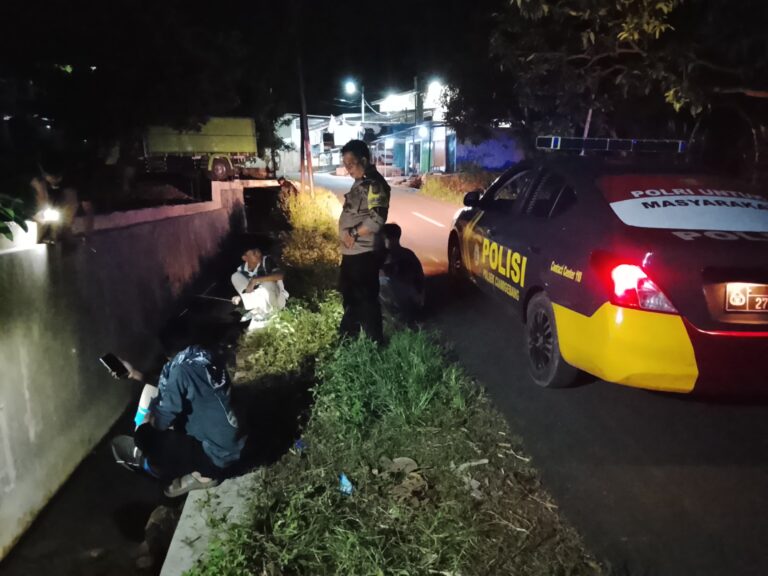 Patroli KRYD, Bhabinkamtibmas Polsek Ciawigebang Beri Himbauan Kamtibmas kepada Remaja di Susukan