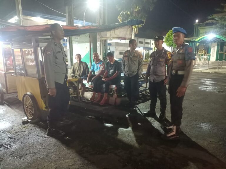 Polsek Ciawigebang Gelar Patroli Malam Hari Antisipasi C3, Geng Motor dan Balap Liar