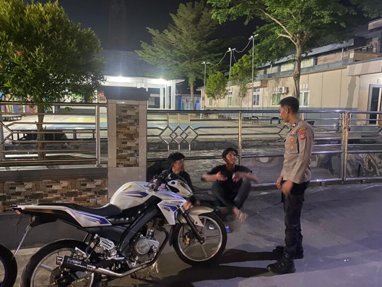 “Polsek Cibingbin Gelar Patroli Malam, Antisipasi C3 dan Gangguan Kamtibmas”