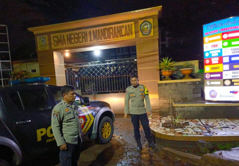 Polsek Mandirancan Siaga Malam, Wujudkan Rasa Aman di SMAN 1 Mandirancan