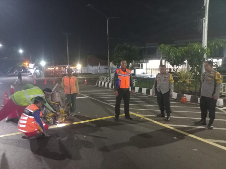 “SPKT 2 Polsek Cilimus Tingkatkan Patroli KRYD Dini Hari Cegah Kejahatan Jalanan”