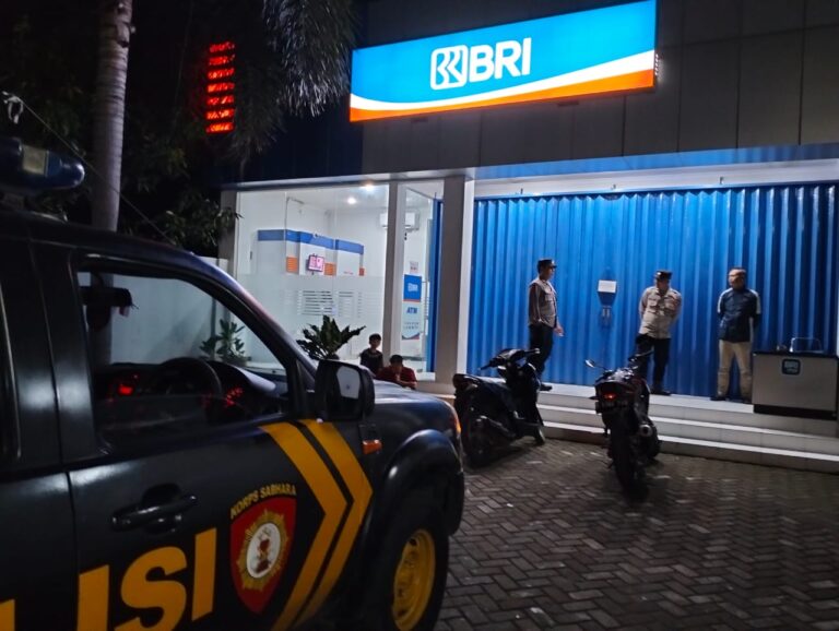 Polsek Ciniru Melaksanakan Patroli Objek Vital untuk Meningkatkan Keamanan