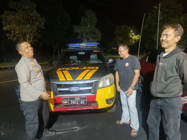 Patroli Dialogis Polsek Cilimus Perkuat Pencegahan Kejahatan Malam Hari