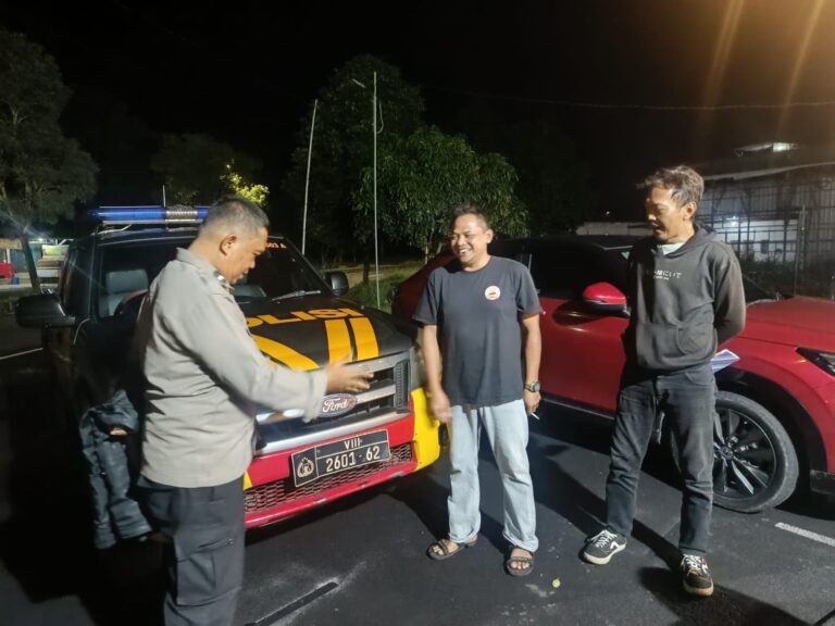 Patroli KRYD Polsek Cilimus Bangun Sinergi dengan Masyarakat