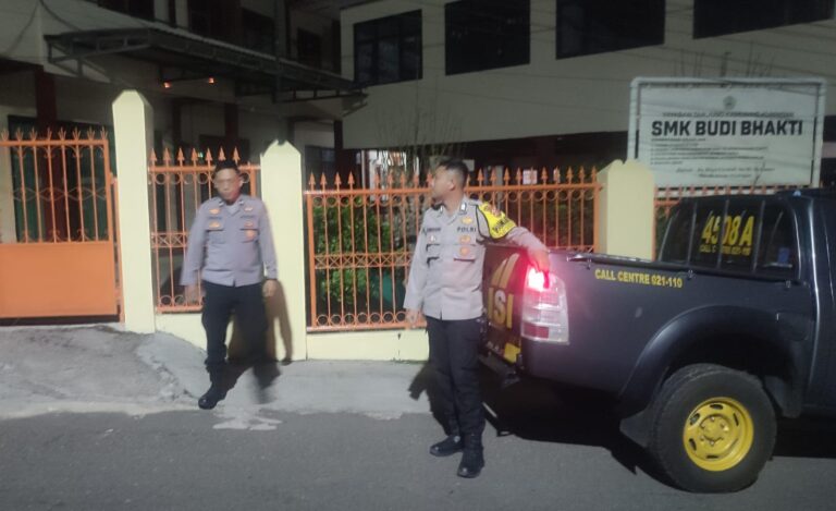 Perkuat Sinergi Keamanan, Ka SPKT 2 Polsek Mandirancan Sambangi Petugas Jaga Sekolah