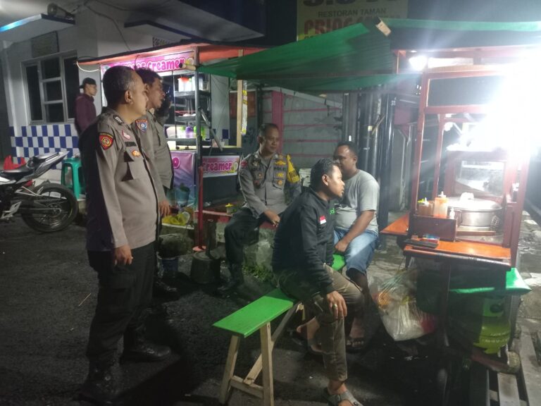 Desa Caracas Lebih Aman dengan Patroli Polsek Cilimus