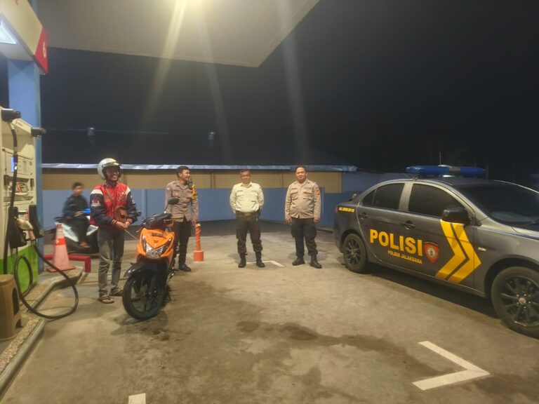 Polsek Jalaksana Gelar Patroli Dialogis, Antisipasi Gangguan Kamtibmas