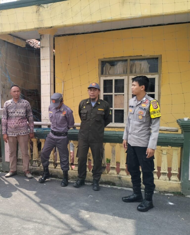 Polsek Ciniru Giatkan Patroli Sambang di Wilayah Hantara, Jalin Kedekatan dengan Masyarakat