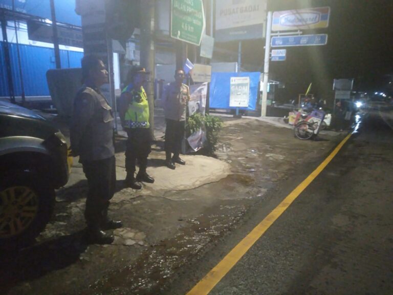 Sinergi Tanpa Sekat, Cara Kapolsek Mandirancan AKP Atang Mulyana. SE Merajut Keamanan di Wilayah Hukum