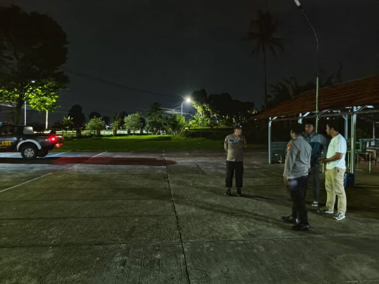 Kapolsek Pancalang Ipda Lukman Hakim Pimpin Langsung Patroli Malam di Masjid Al Mirat Tajurbuntu, Berikan Himbauan Antisipasi C3 dan Balap Liar Demi Ciptakan Situasi Aman dan Kondusif