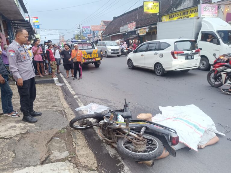 Polsek Cilimus Amankan TKP Kecelakaan di Jalur Padat Aktivitas