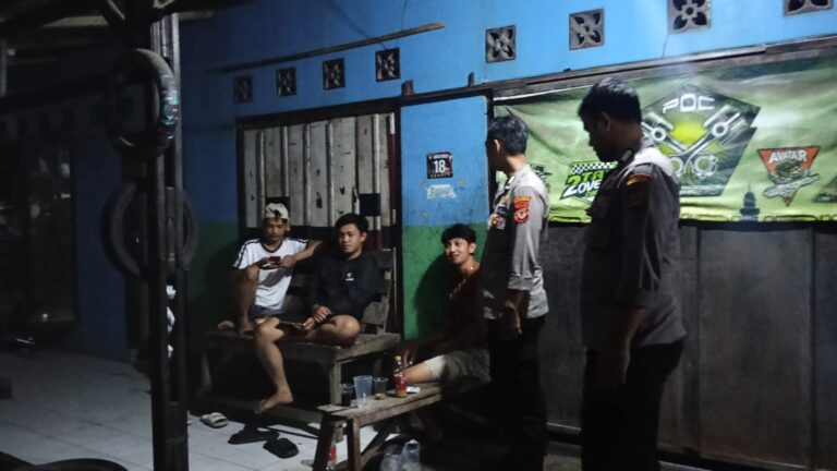 Polsek Ciniru Intensifkan Patroli Dialogis, Ajak Warga Jaga Kamtibmas