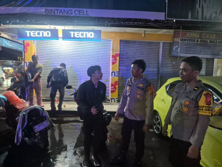 Patroli Dialogis Antisipasi Sahur, Polsek Cilimus Tingkatkan Keamanan Wilayah