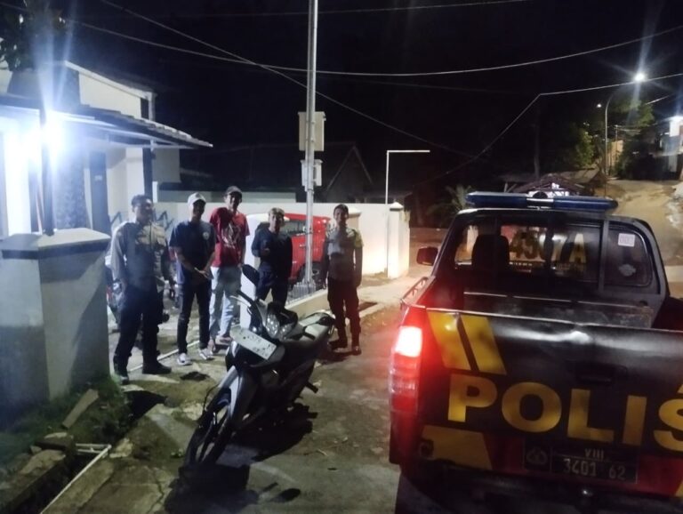 Polsek Ciniru Gencarkan Patroli Dialogis untuk Jaga Kamtibmas