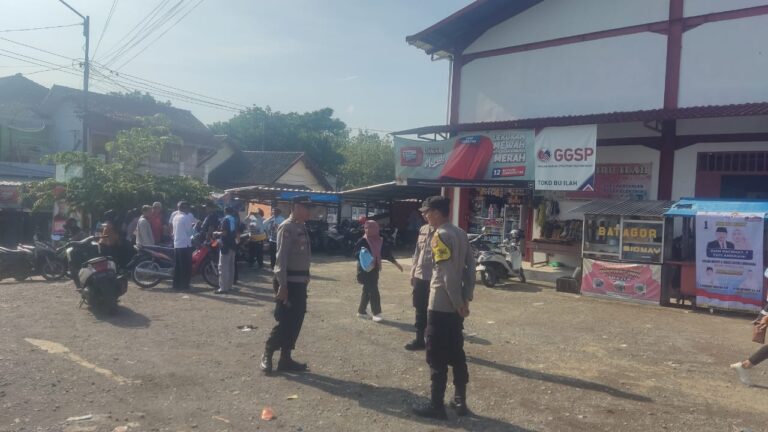 Polsek Ciniru dan Polres Kuningan Siaga Atur Arus Lalu Lintas Pasca Lebaran 2026