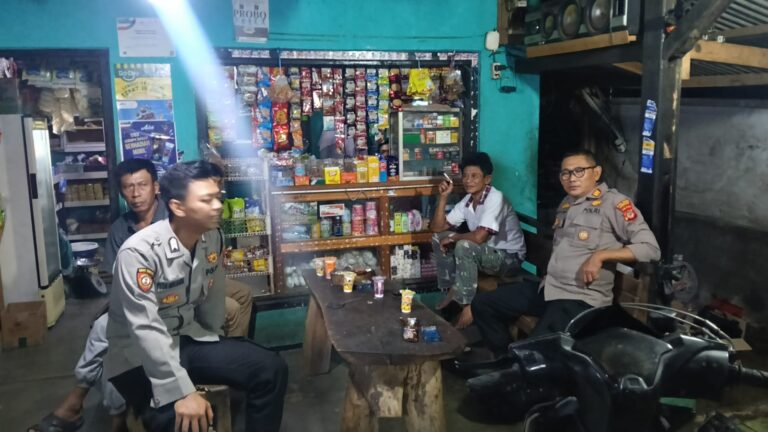 Polsek Ciniru Perkuat Kedekatan dengan Warga Lewat Patroli Dialogis