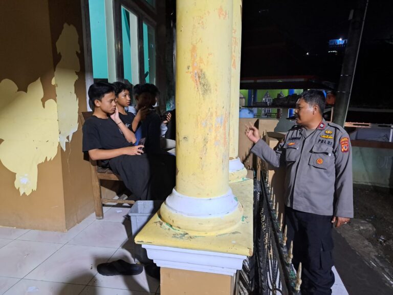 Polsek Ciwaru Intensifkan Patroli Malam, Remaja Dihimbau Tidak Lakukan Perang Sarung