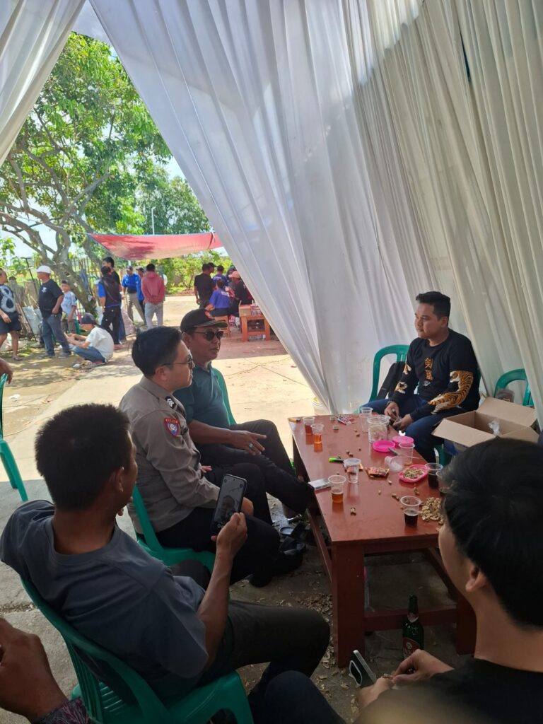 Polsek Cidahu Lakukan Patroli Dialogis, Sambangi Warga Desa Wanasaraya