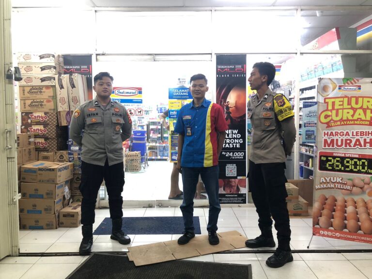 “Polsek Cibingbin Gelar Patroli Malam, Antisipasi C3 dan Gangguan Kamtibmas”