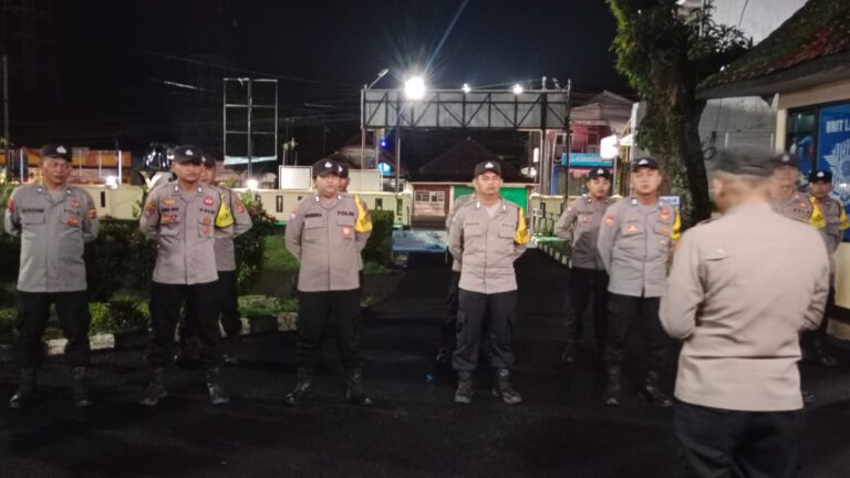 Tekan Aksi Kriminalitas Kapolsek Mandirancan Satukan Kekuatan Zona 1 dalam Apel KRYD