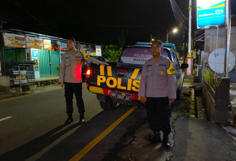 Ka SPKT 1 Polsek Mandirancan Intensifkan Patroli Dini Hari, Pastikan Warga Aman hingga Sahur